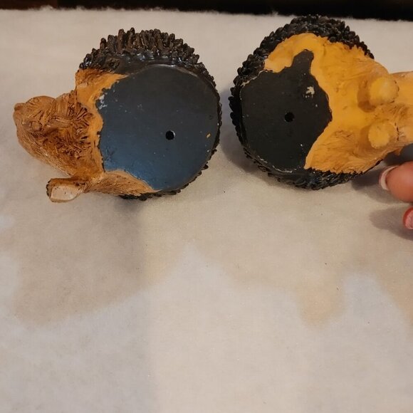Posee Decor Sculptural Little Hedgehog Statues - Picture 5 of 9
